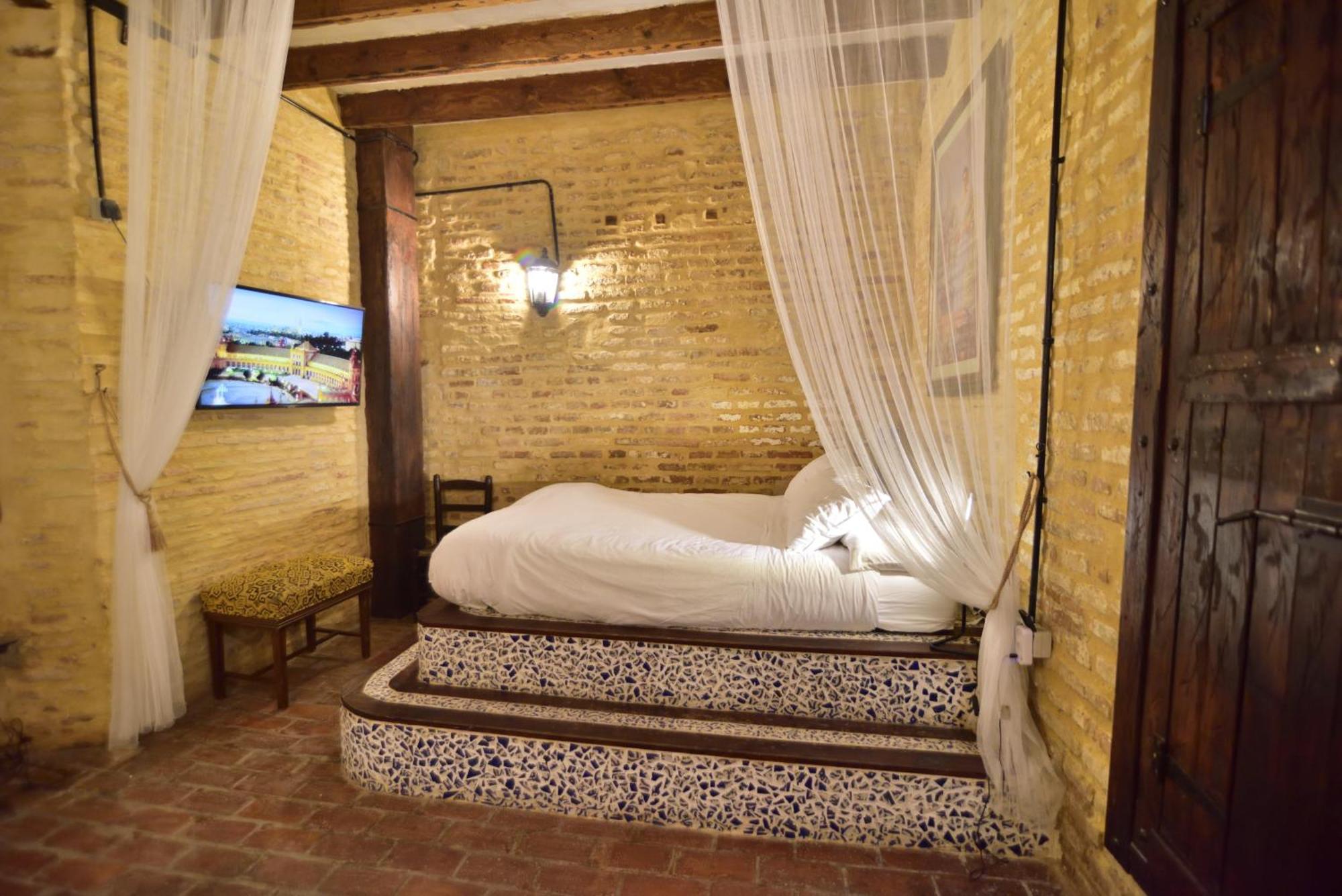 Suite Dona Ines Barrio Santacruz Sevilla Exterior foto